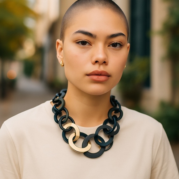 Acrylic Chain Link Chunky statement Necklace Brown/gold - Picture 1 of 6